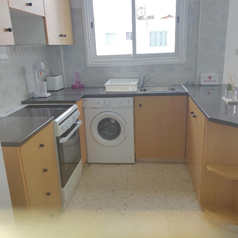 G&E Harbour Apartments Lachi Esterno foto