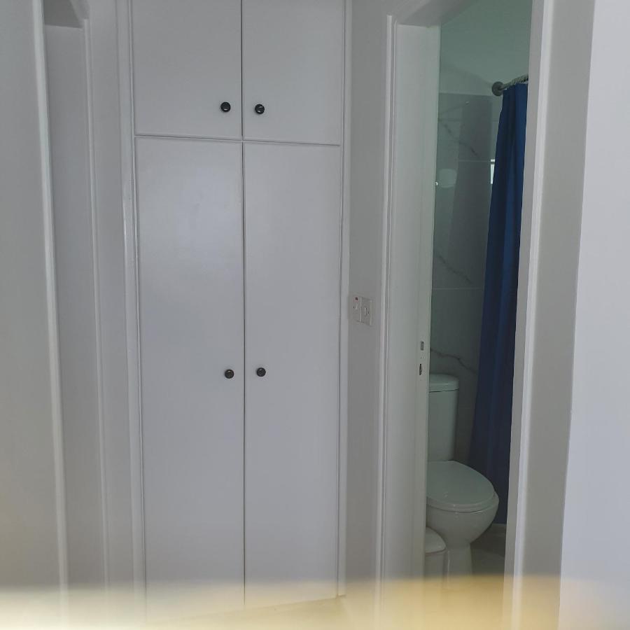 G&E Harbour Apartments Lachi Esterno foto