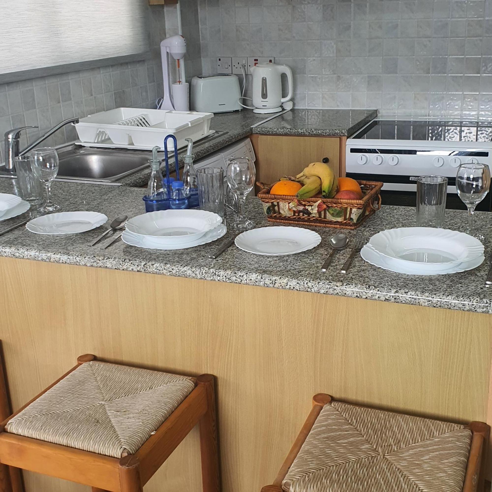 G&E Harbour Apartments Lachi Esterno foto