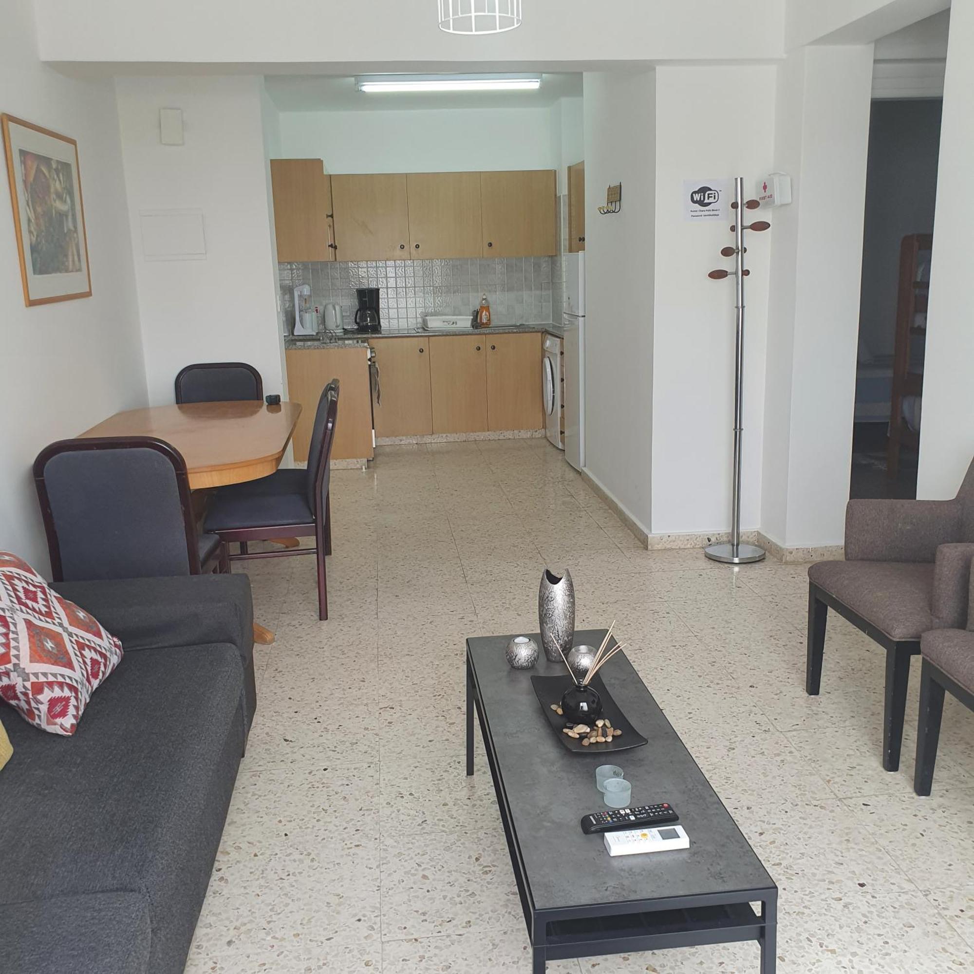 G&E Harbour Apartments Lachi Esterno foto