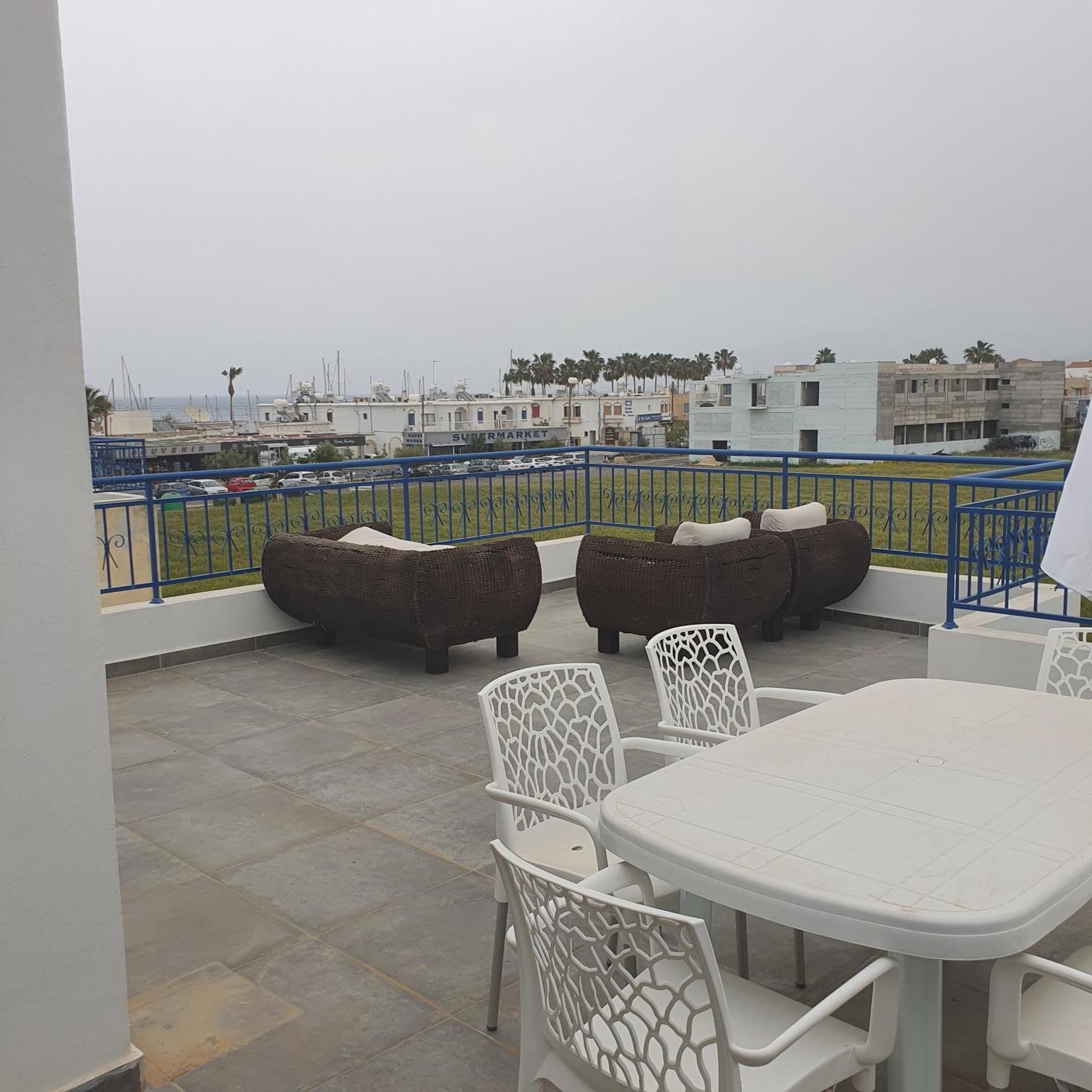G&E Harbour Apartments Lachi Esterno foto