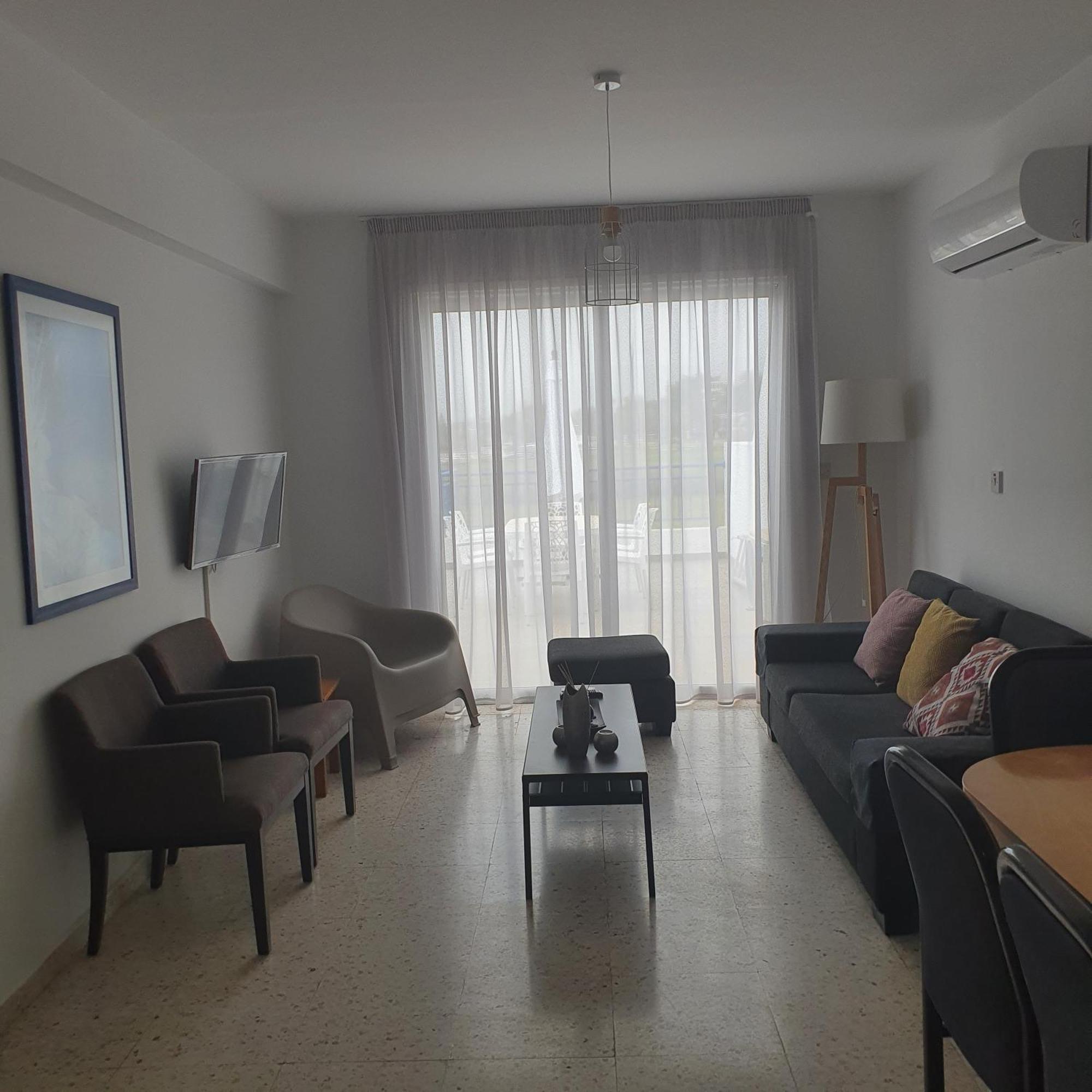 G&E Harbour Apartments Lachi Esterno foto