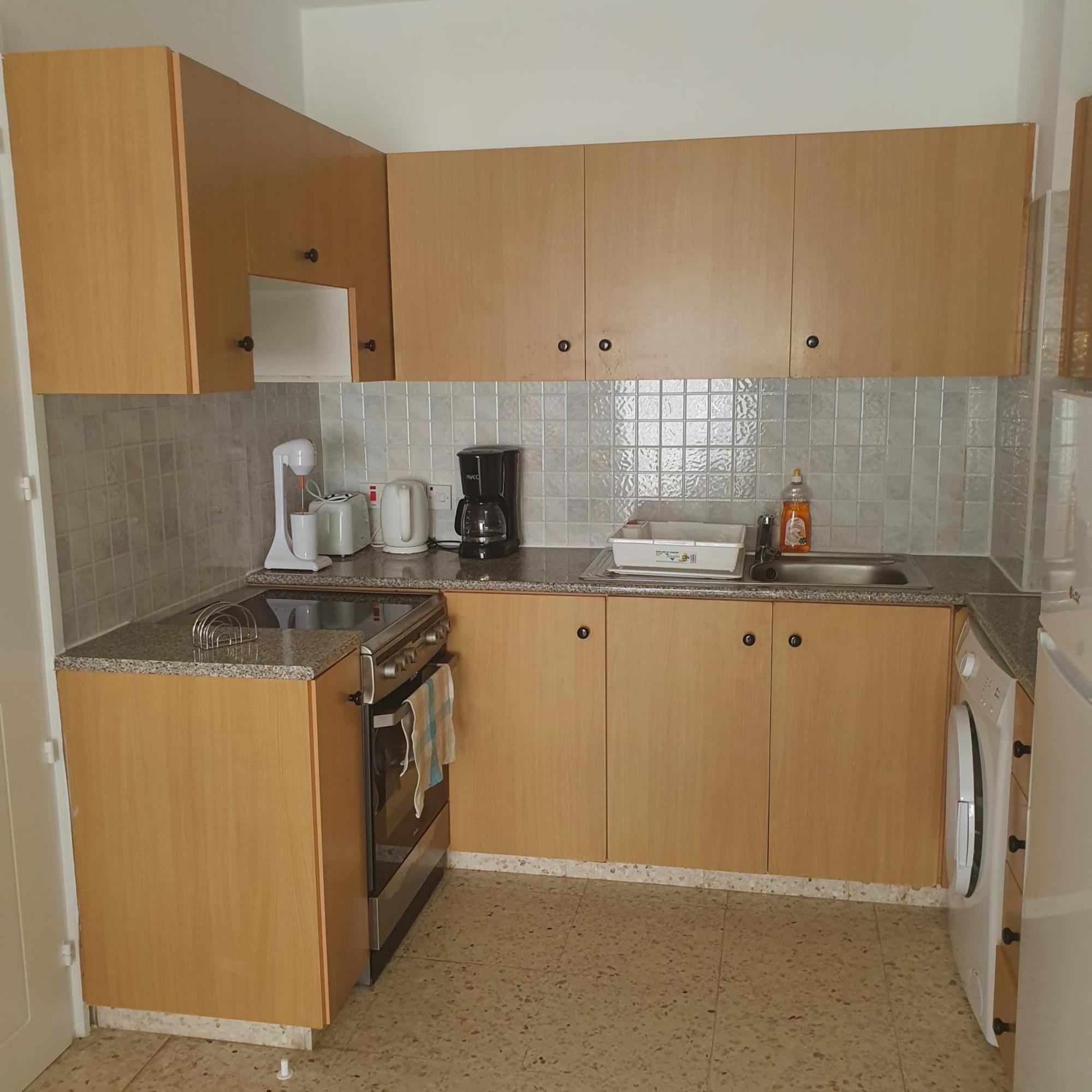 G&E Harbour Apartments Lachi Esterno foto