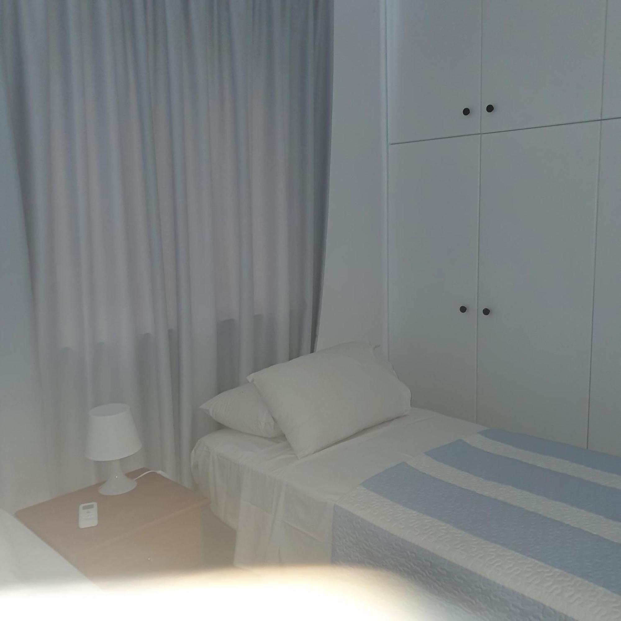 G&E Harbour Apartments Lachi Esterno foto