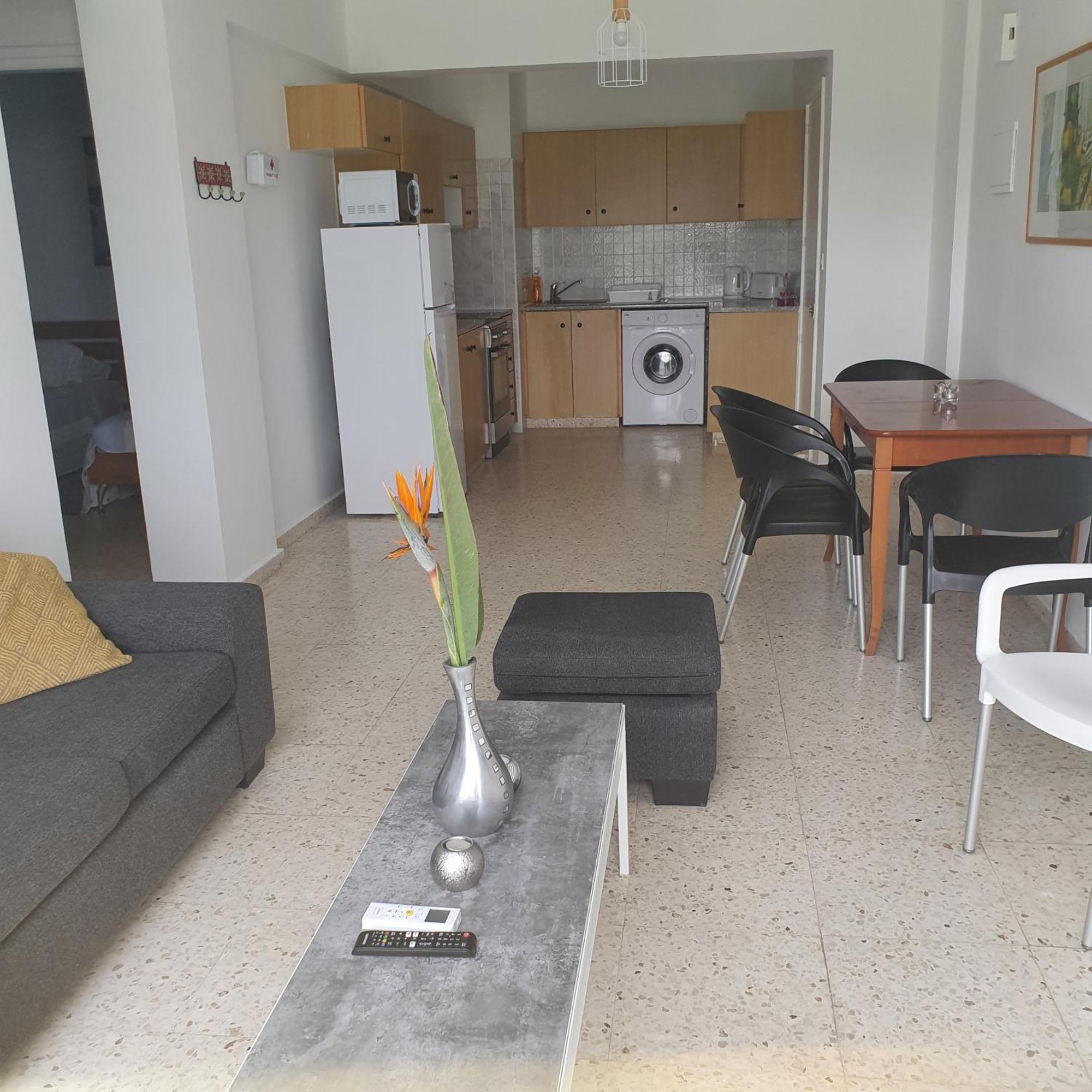 G&E Harbour Apartments Lachi Esterno foto