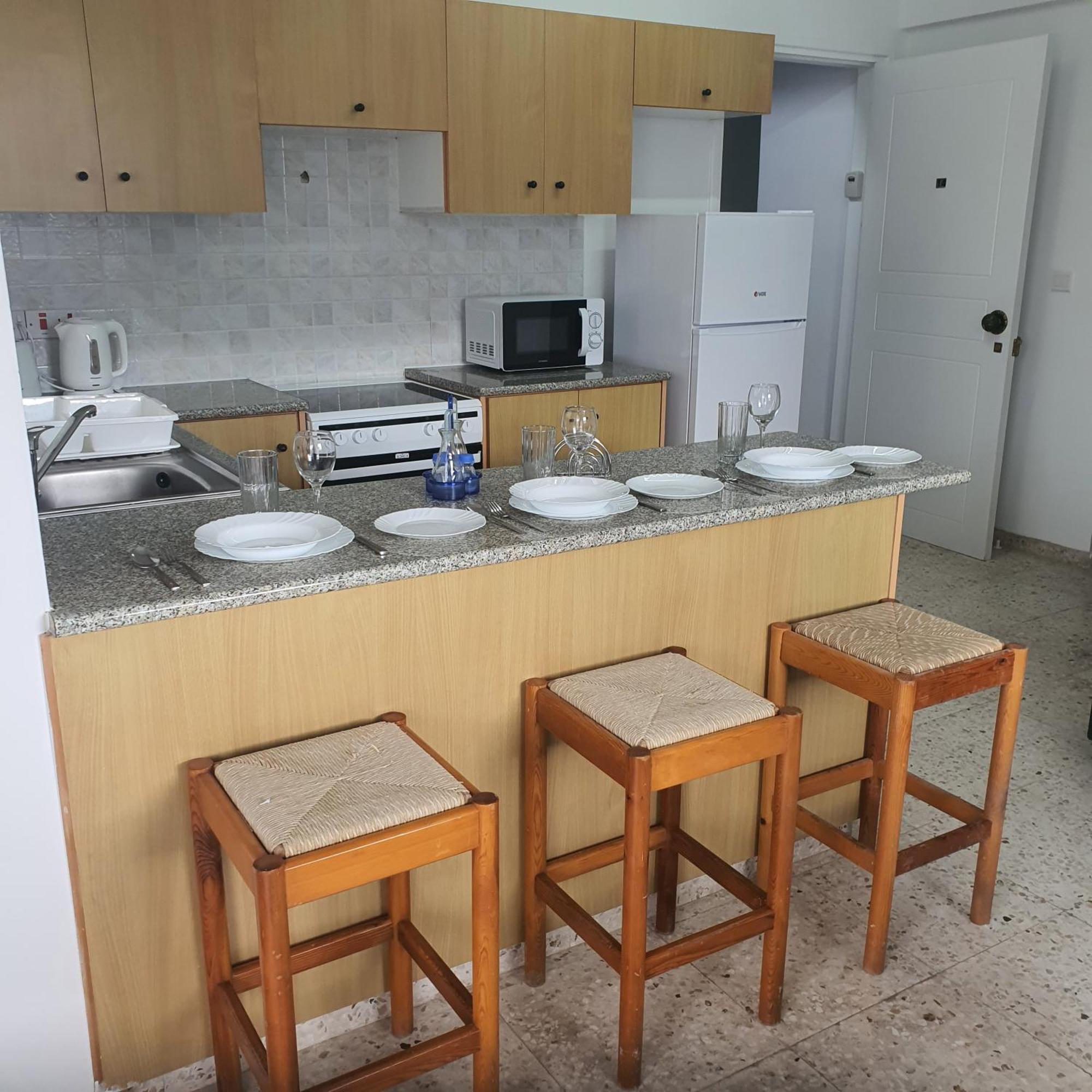 G&E Harbour Apartments Lachi Esterno foto