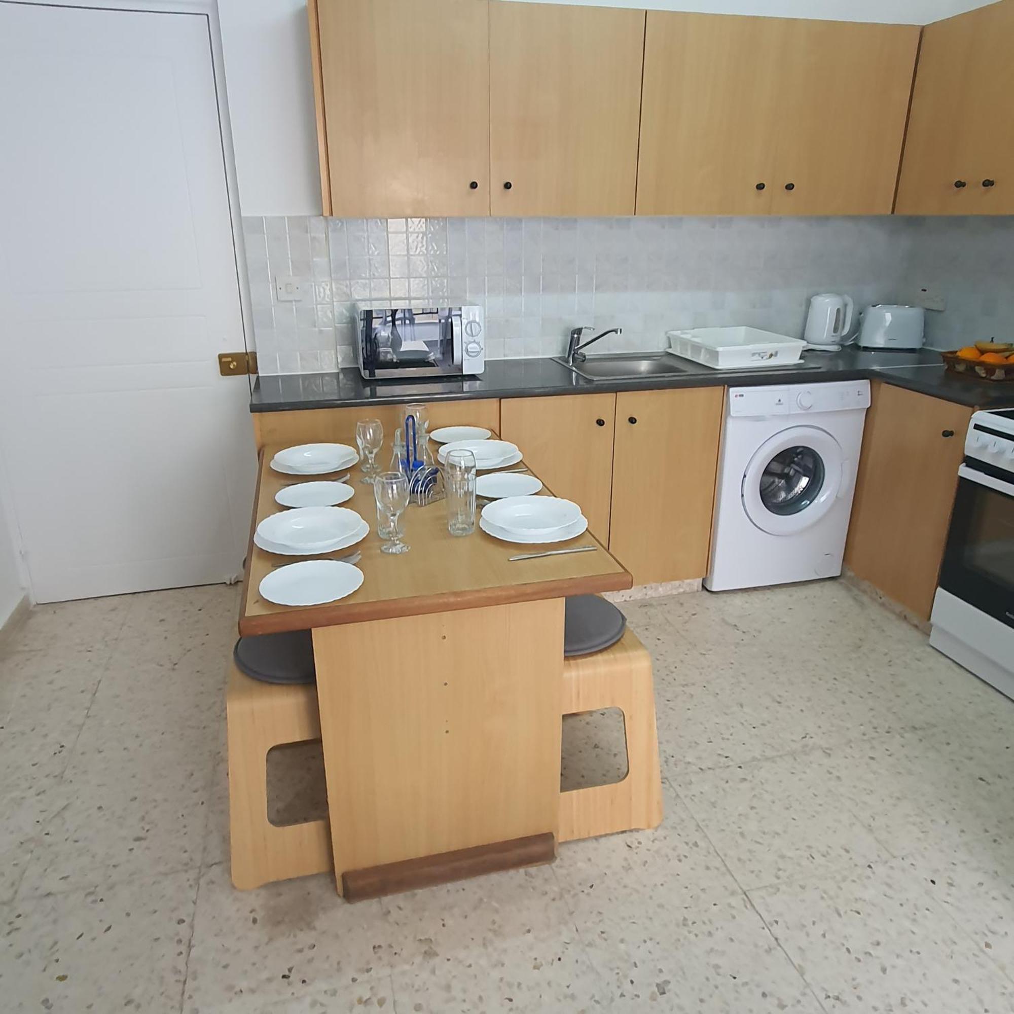 G&E Harbour Apartments Lachi Esterno foto