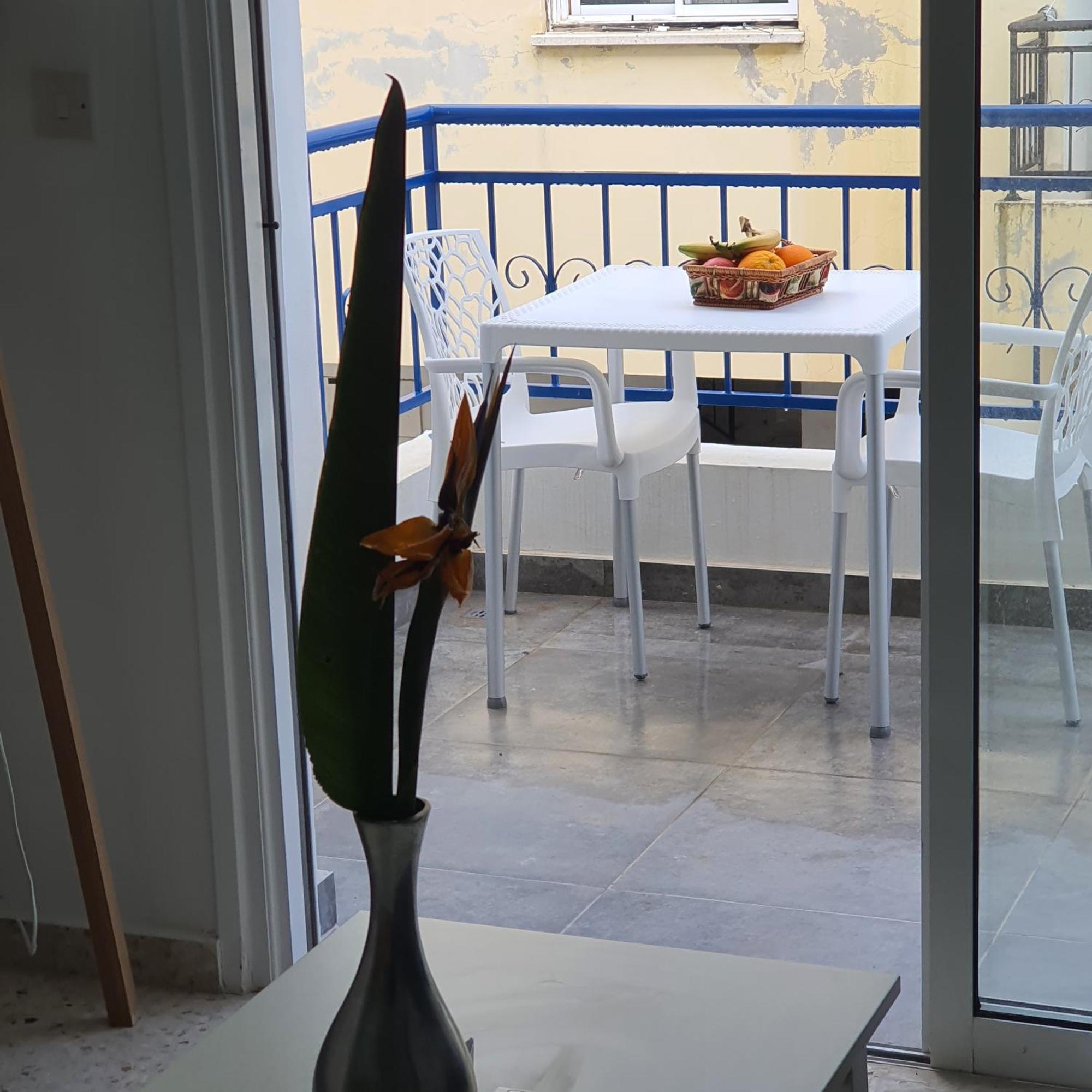 G&E Harbour Apartments Lachi Esterno foto