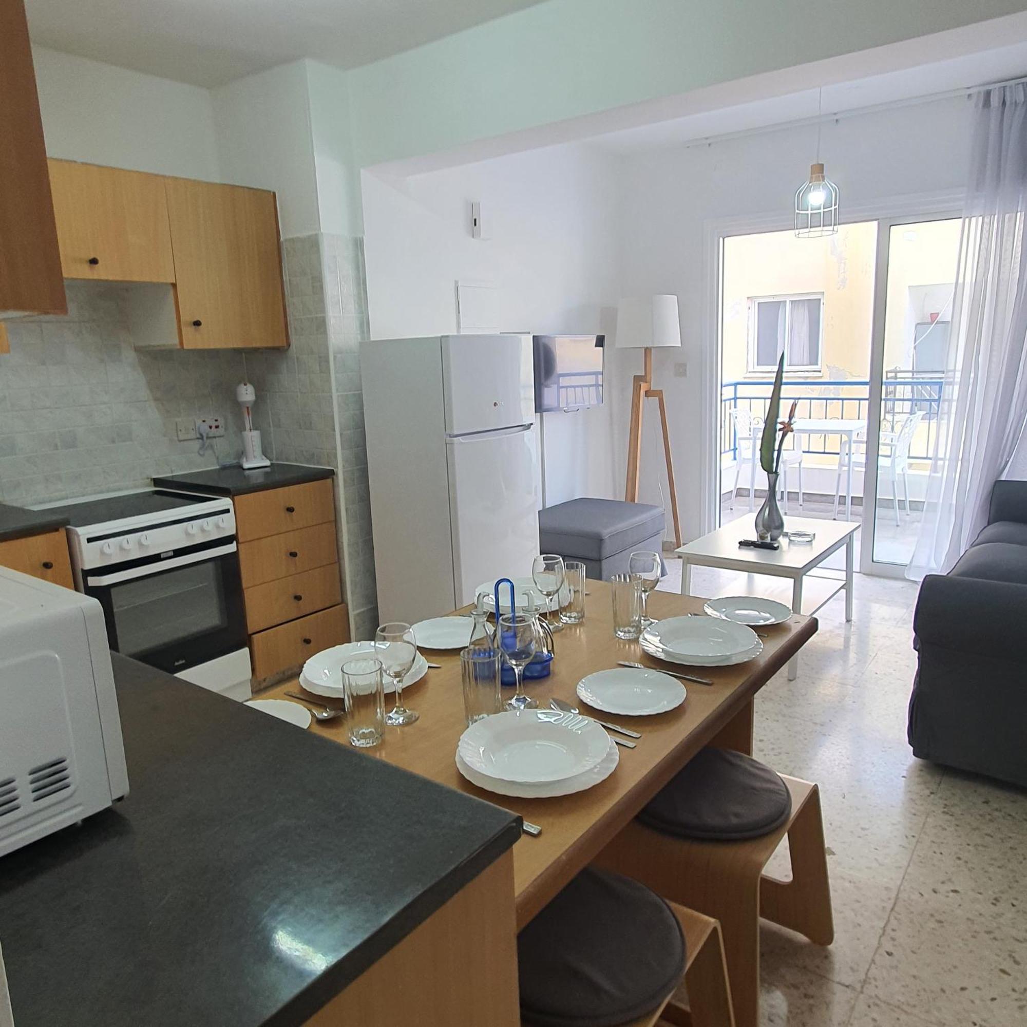 G&E Harbour Apartments Lachi Esterno foto