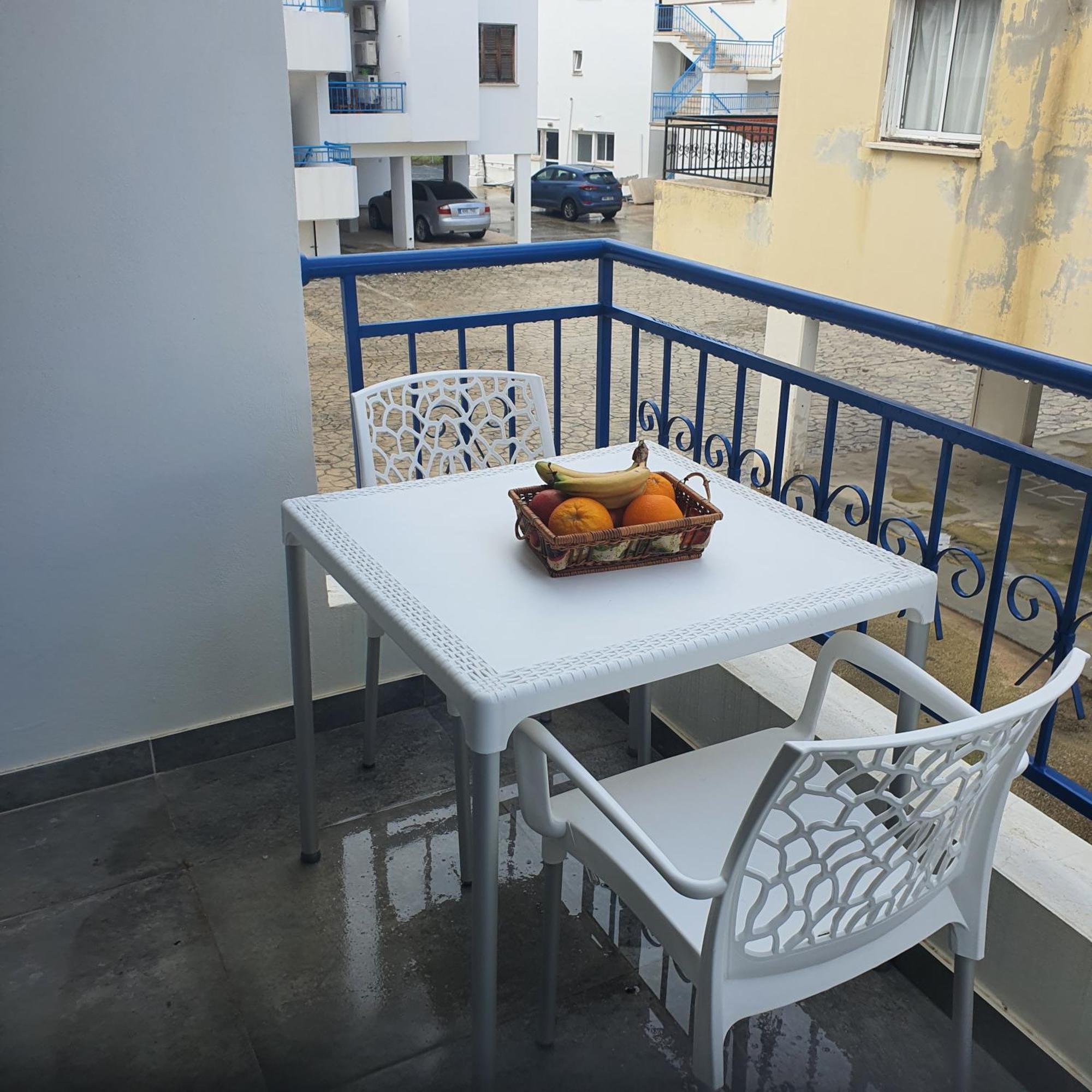 G&E Harbour Apartments Lachi Esterno foto